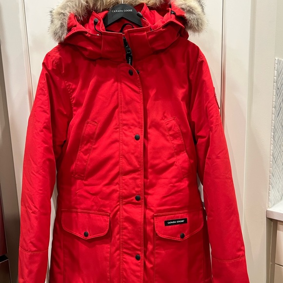 SOLDCanadagoose Trillium Parka - Picture 9 of 13
